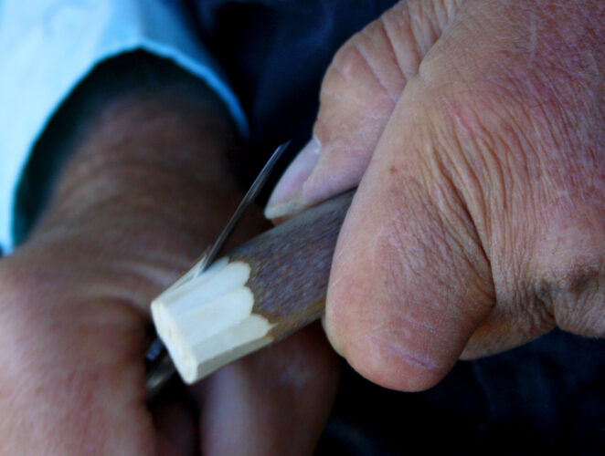 How to Carve a Willow Whistle with a Penknife