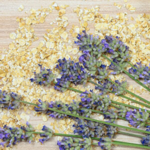 Homemade Oatmeal Bath Soak with Herbs Image