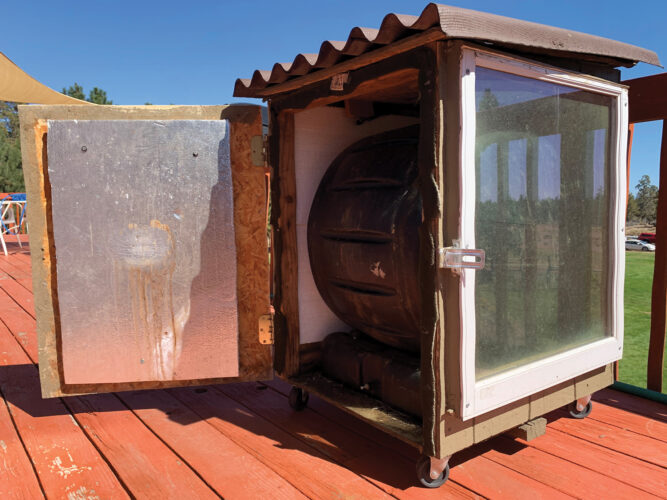 Winter Composting Solutions: Solar Composter DIY Image